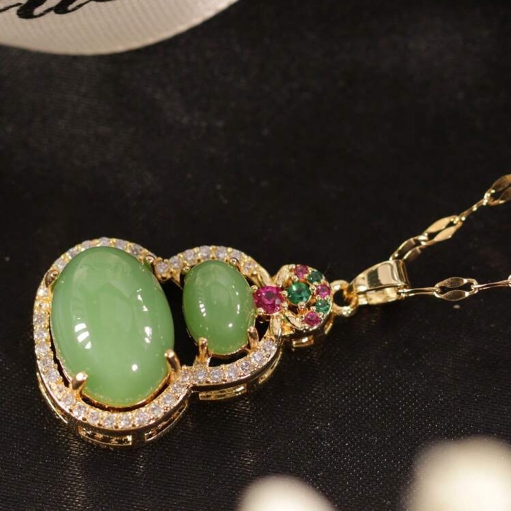 Gold Plated Simulated Jade Buddha Pendant Gourd Chain Necklace